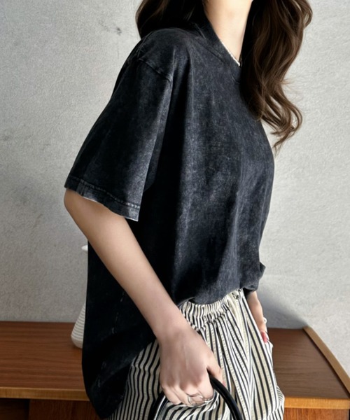 Eclat one（エクラワン）の「【Eclat one】ピグメント加工 ルーズ Tシャツ（Tシャツ/カットソー・レディース・ブラック/ライトグレー/ブラウン/ピンク・FREE）」の12枚目の写真