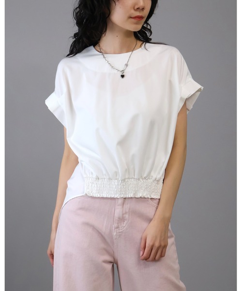 Doumoi(ドゥモエ)の「バックスリットリボンシャーリングデザイン ブラウス(Tシャツ/カットソー・レディース・ホワイト/ブラック・FREE)」の10枚目の写真