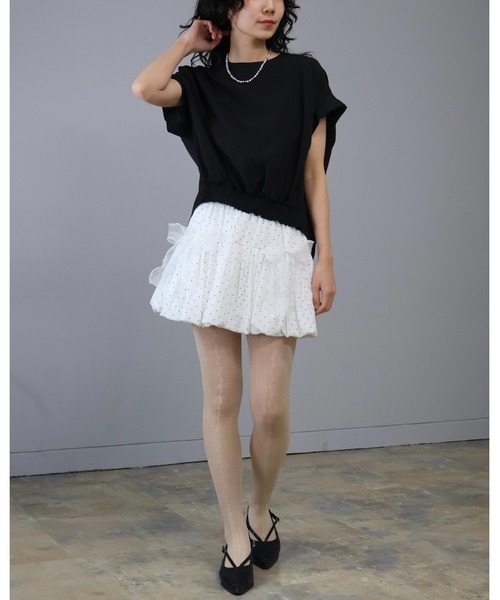 Doumoi(ドゥモエ)の「バックスリットリボンシャーリングデザイン ブラウス(Tシャツ/カットソー・レディース・ホワイト/ブラック・FREE)」の16枚目の写真