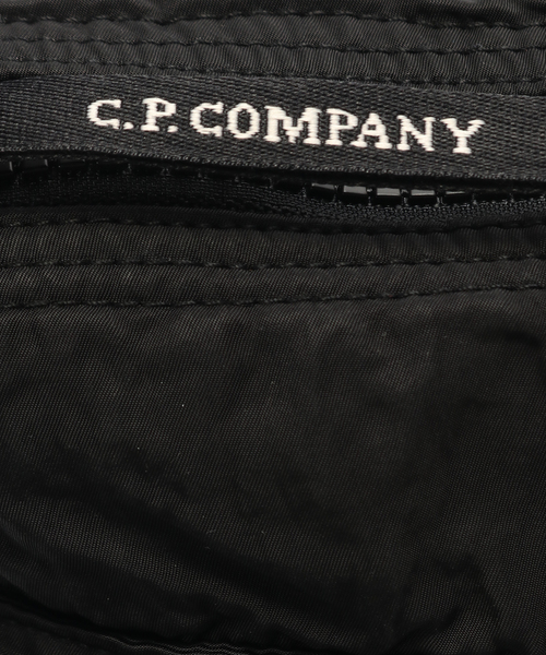 C.P. COMPANY（シーピーカンパニー）の「C.P.Company / シーピーカンパニー NYLON B TOTE BAG（トートバッグ・メンズ・カーキ/グレー/ネイビー/ブラック・FREE）」の8枚目の写真