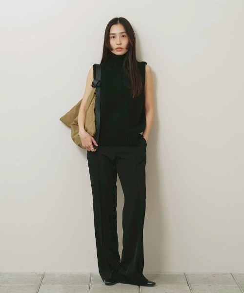 TODAYFUL(トゥデイフル)の「Leatherbelt Shoulder Bag(ショルダーバッグ・レディース・ベージュ/ブラック・FREE)」の17枚目の写真