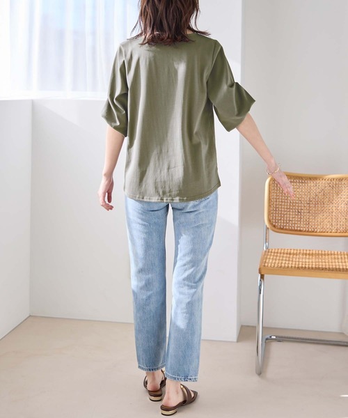 Viola e Viola(ヴィオラエヴィオラ)の「ちゃっかり細見え!デザイン袖トップス(Tシャツ/カットソー・レディース・グレイッシュブルー/ブラック/オリーブ/ホワイト/チャコール・LL/L/M)」の21枚目の写真