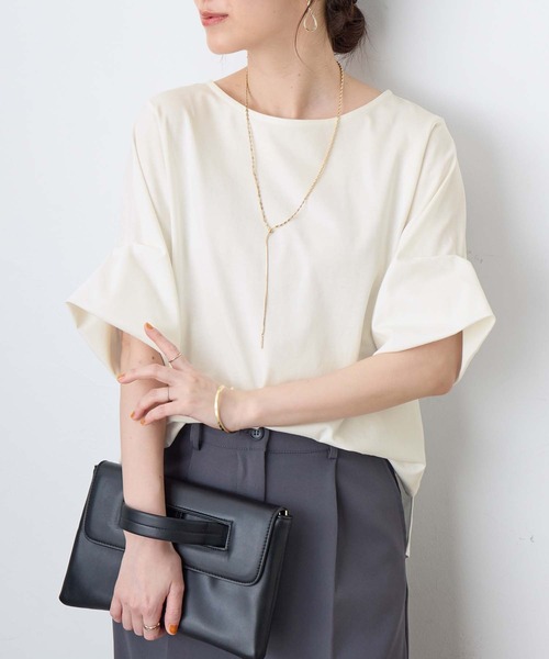Viola e Viola(ヴィオラエヴィオラ)の「ちゃっかり細見え!デザイン袖トップス(Tシャツ/カットソー・レディース・グレイッシュブルー/ブラック/オリーブ/ホワイト/チャコール・LL/L/M)」の7枚目の写真