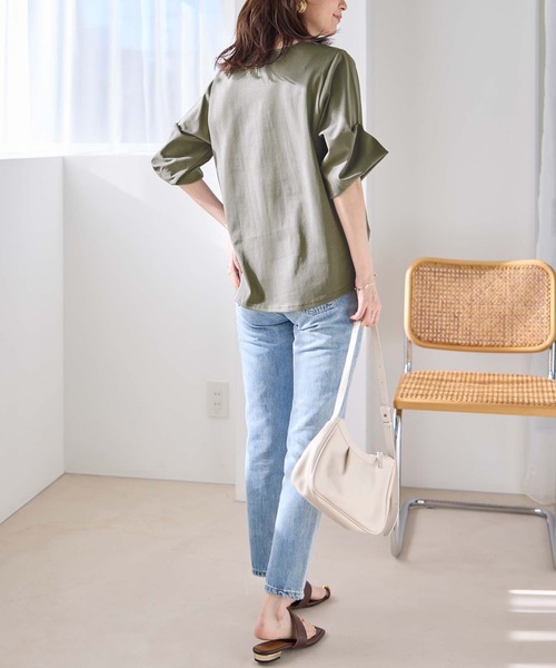 Viola e Viola(ヴィオラエヴィオラ)の「ちゃっかり細見え!デザイン袖トップス(Tシャツ/カットソー・レディース・グレイッシュブルー/ブラック/オリーブ/ホワイト/チャコール・LL/L/M)」の20枚目の写真