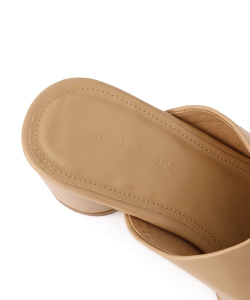 ADAM ET ROPE'（アダムエロペ）の「カバーヒールサンダル（サンダル・レディース・ベージュ/ブラック・23/23.5/24/24.5）」の16枚目の写真