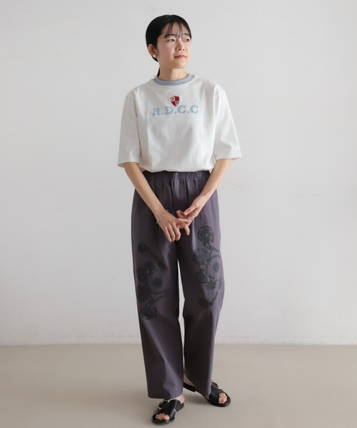 Blanc Bleu Minuit(ブランブルーミニュイ)の「ミニ裏毛ワッペン付き 6分袖プルオーバー(Tシャツ/カットソー・レディース・グレー/ホワイト・FREE)」の4枚目の写真
