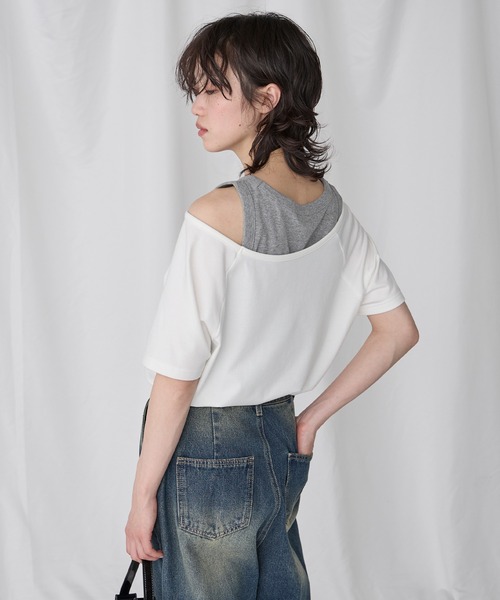 Unblend（アンブレンド）の「【Unblend】2Way ボートネック/ワンショルダー ハトメラグランスリーブ半袖Tシャツ〈セットアップ対応〉（Tシャツ/カットソー・レディース・杢グレー/オフホワイト/ホワイト系/ブラック・FREE）」の12枚目の写真