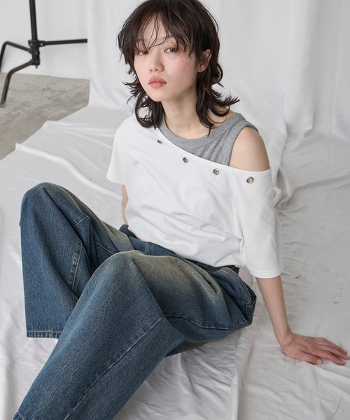 Unblend（アンブレンド）の「【Unblend】2Way ボートネック/ワンショルダー ハトメラグランスリーブ半袖Tシャツ〈セットアップ対応〉（Tシャツ/カットソー・レディース・杢グレー/オフホワイト/ホワイト系/ブラック・FREE）」の16枚目の写真