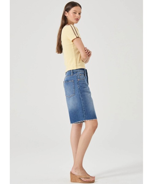 ROLLA'S(ローラス)の「CHARLOTTE SHORT(デニムパンツ・レディース・ライトインディゴブルー・27/25)」の10枚目の写真