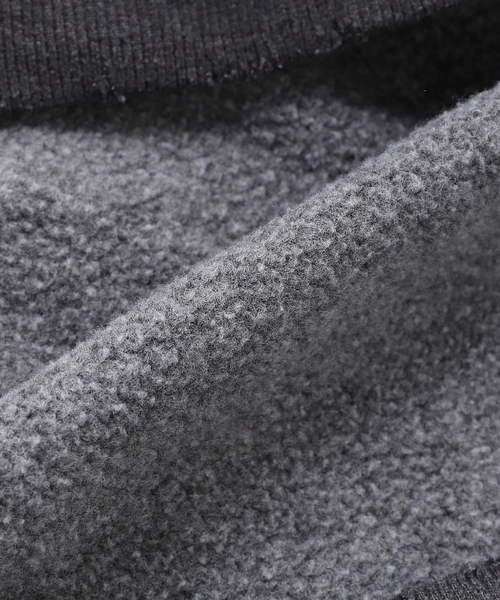 JOURNAL STANDARD（ジャーナルスタンダード）の「MOOJI MOOJI / ム―ジ ム―ジ CLASSIC CREWNECK AGED / クルーネックスウェット（スウェット・メンズ・スミクロ/ボルドー・LARGE/MEDIUM）」の5枚目の写真