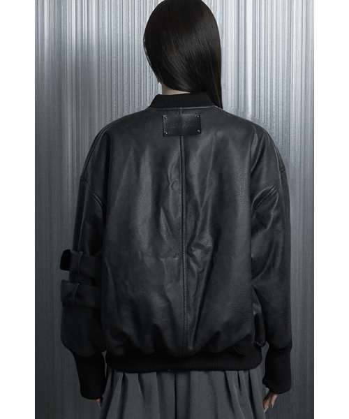 ETRE AU SOMMET(エトレオソメ)の「Leather Classic Side Belt Bomber Jacket (Black)(ブルゾン・レディース・その他・FREE)」の3枚目の写真