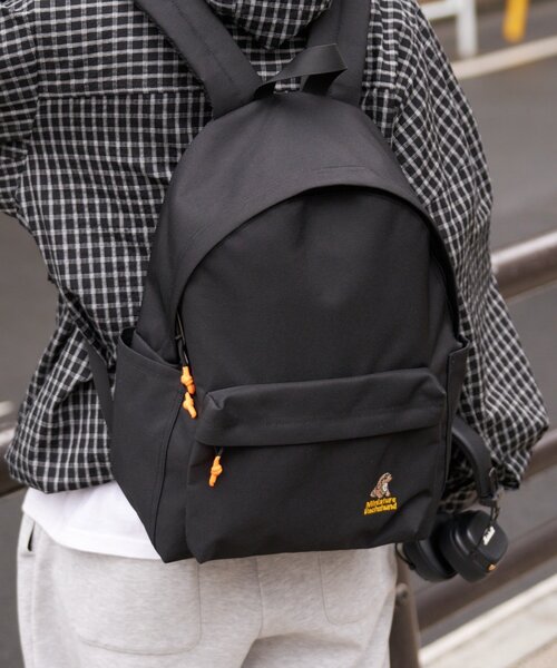 CIAOPANIC TYPY（チャオパニックティピー）の「【ユニセックス】犬刺繍ロゴバックパック（バックパック/リュック・メンズ・ブラック・ONE SIZE）」の8枚目の写真