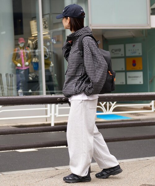 CIAOPANIC TYPY（チャオパニックティピー）の「【ユニセックス】犬刺繍ロゴバックパック（バックパック/リュック・メンズ・ブラック・ONE SIZE）」の12枚目の写真