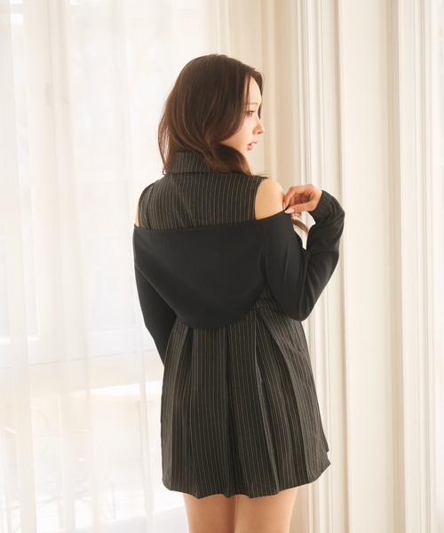 TITTY&CO.（ティティーアンドコー）の「ノースリーブラメストライプシャツワンピース（ワンピース・レディース・ブラック/グレー・MEDIUM/SMALL）」の13枚目の写真