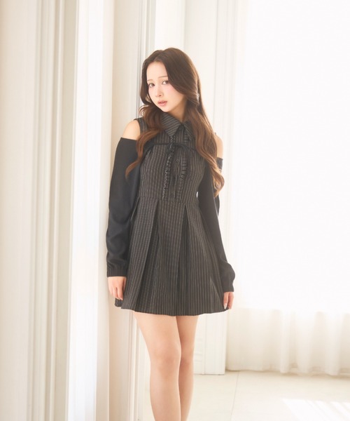 TITTY&CO.（ティティーアンドコー）の「ノースリーブラメストライプシャツワンピース（ワンピース・レディース・ブラック/グレー・MEDIUM/SMALL）」の8枚目の写真