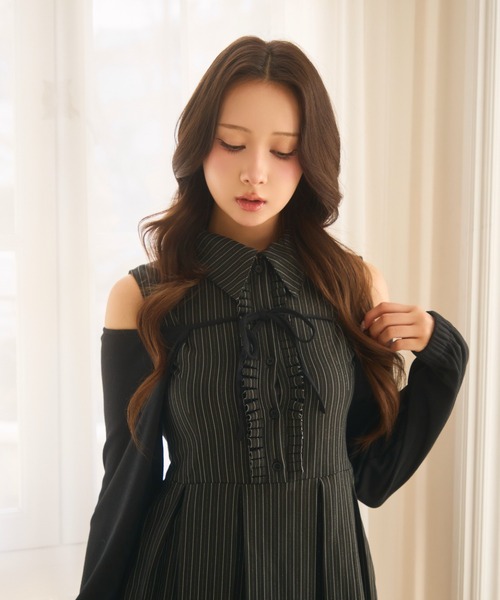 TITTY&CO.（ティティーアンドコー）の「ノースリーブラメストライプシャツワンピース（ワンピース・レディース・ブラック/グレー・MEDIUM/SMALL）」の14枚目の写真