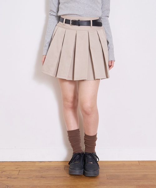 LOVETOXIC(ラブトキシック)の「【イージーケア】ベルトつきプリーツスカート(スカート・キッズ・グレー/ブラック/アイボリー/ベージュ・S:140cm/130cm/M:150cm/L:160cm)」の7枚目の写真