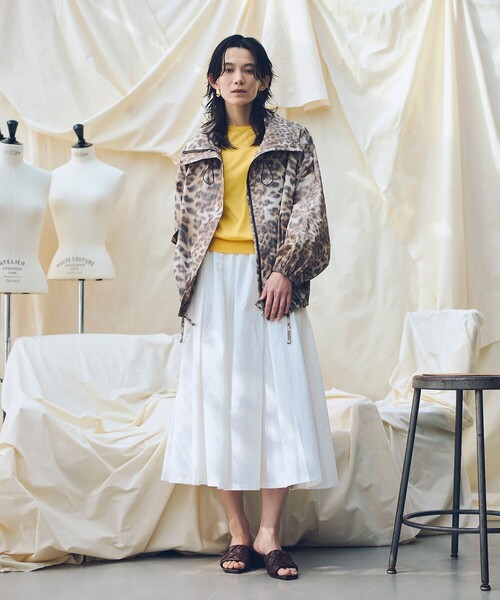 allureville（アルアバイル）の「【ATELIER Line】コットンシルクリネンシアープルオーバー（ニット/セーター・レディース・イエロー/チャコールグレー/ライトグレー・2）」の4枚目の写真