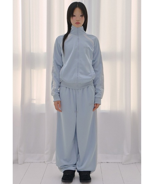 FANCY CLUB(ファンシークラブ)の「A'GEM/9 × .kom 『FANCY CLUB/ファンシークラブ』 FROSS GLOSSY TRACK PANTS/フロスグロッシートラックパンツ(その他パンツ・レディース・アイボリー/カーキ/ライトブルー・FREE)」の19枚目の写真