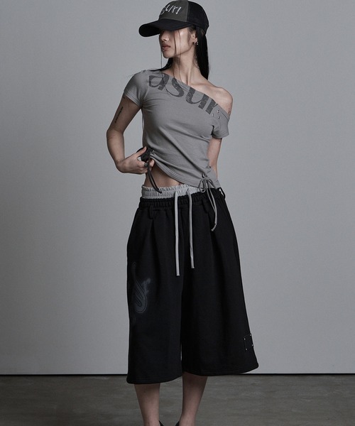 Ada.(エイダ)の「◇ASYOUARE◇サギング フレア バミューダ パンツ SAGGING FLARE BERMUDA PANTS(その他パンツ・レディース・グレー/ブラック・FREE)」の17枚目の写真