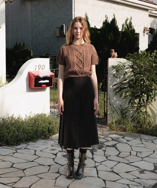 DEHEVE（デヘヴェ）の「Half Sleeve Cable Knit [Brown]（ニット/セーター・レディース・ブラウン・FREE）」の8枚目の写真