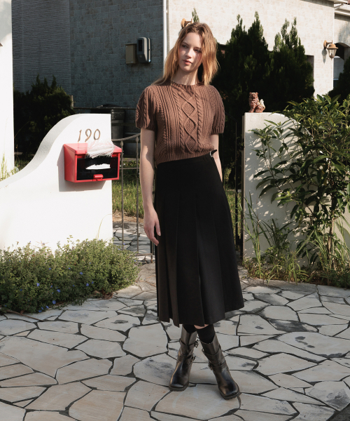 DEHEVE（デヘヴェ）の「Half Sleeve Cable Knit [Brown]（ニット/セーター・レディース・ブラウン・FREE）」の9枚目の写真