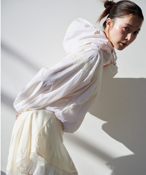 SNIDEL（スナイデル）の「【Chacott】コラボナイロンレースブルゾン（ブルゾン・レディース・ライム/ピンク/オフホワイト・F）」の2枚目の写真