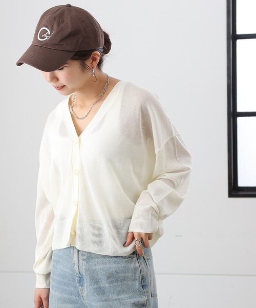 COLONY 2139（コロニートゥーワンスリーナイン）の「シアーVネックカーディガン（カーディガン/ボレロ・レディース・ピンク/ブラウン/ライトグレー/ブラック/アイボリー/ミント・FREE）」の2枚目の写真