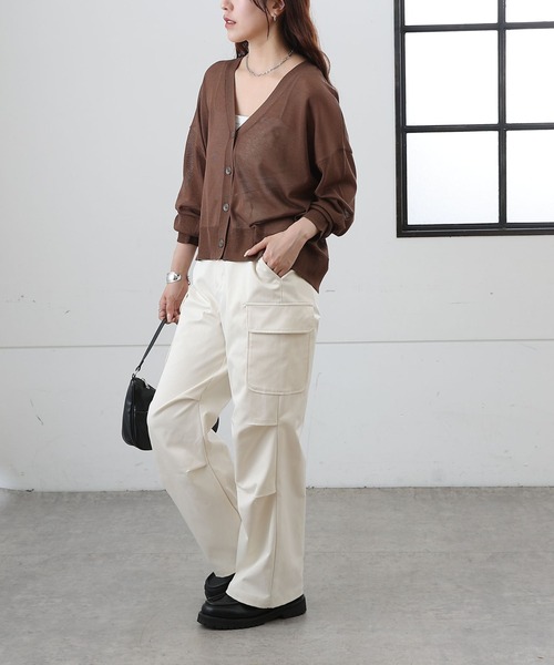 COLONY 2139（コロニートゥーワンスリーナイン）の「シアーVネックカーディガン（カーディガン/ボレロ・レディース・ピンク/ブラウン/ライトグレー/ブラック/アイボリー/ミント・FREE）」の17枚目の写真