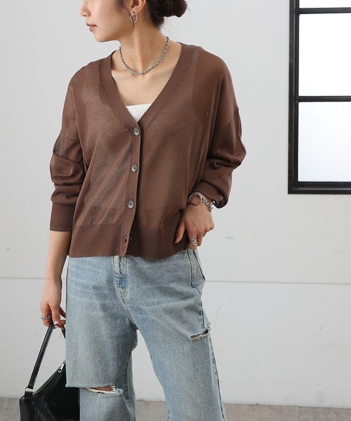 COLONY 2139（コロニートゥーワンスリーナイン）の「シアーVネックカーディガン（カーディガン/ボレロ・レディース・ピンク/ブラウン/ライトグレー/ブラック/アイボリー/ミント・FREE）」の19枚目の写真