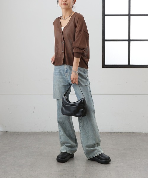 COLONY 2139（コロニートゥーワンスリーナイン）の「シアーVネックカーディガン（カーディガン/ボレロ・レディース・ピンク/ブラウン/ライトグレー/ブラック/アイボリー/ミント・FREE）」の22枚目の写真