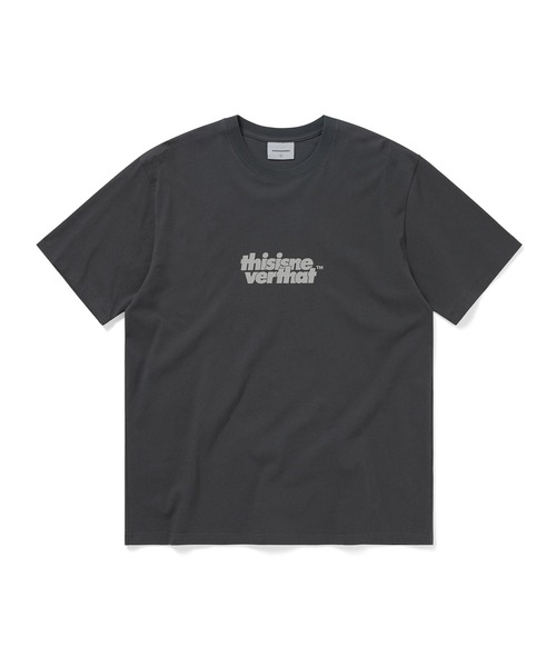 thisisneverthat(ディスイズネバーザット)の「OL-Logo Tee(Tシャツ/カットソー・メンズ・ダークグレー/ブルー系その他/ホワイト/ブラック・L/M/S/XL)」の3枚目の写真