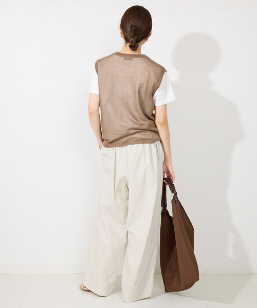 SLOBE IENA（スローブイエナ）の「《WEB限定/追加》撥水タフタタックギャザーイージーパンツ（その他パンツ・レディース・ブラック/アイボリー/サックスブルー・36/38）」の15枚目の写真