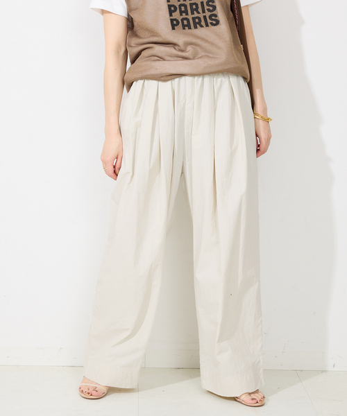 SLOBE IENA（スローブイエナ）の「《WEB限定/追加》撥水タフタタックギャザーイージーパンツ（その他パンツ・レディース・ブラック/アイボリー/サックスブルー・36/38）」の16枚目の写真