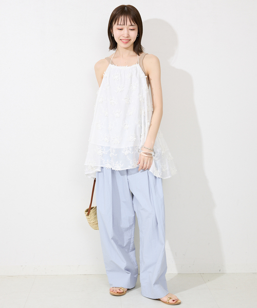 SLOBE IENA（スローブイエナ）の「《WEB限定/追加》撥水タフタタックギャザーイージーパンツ（その他パンツ・レディース・ブラック/アイボリー/サックスブルー・36/38）」の20枚目の写真