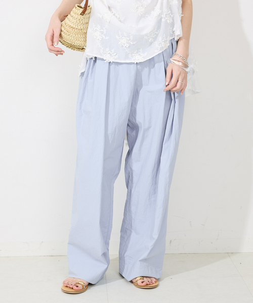 SLOBE IENA(スローブイエナ)の「《WEB限定/追加》撥水タフタタックギャザーイージーパンツ(その他パンツ・レディース・ブラック/アイボリー/サックスブルー・36/38)」の20枚目の写真