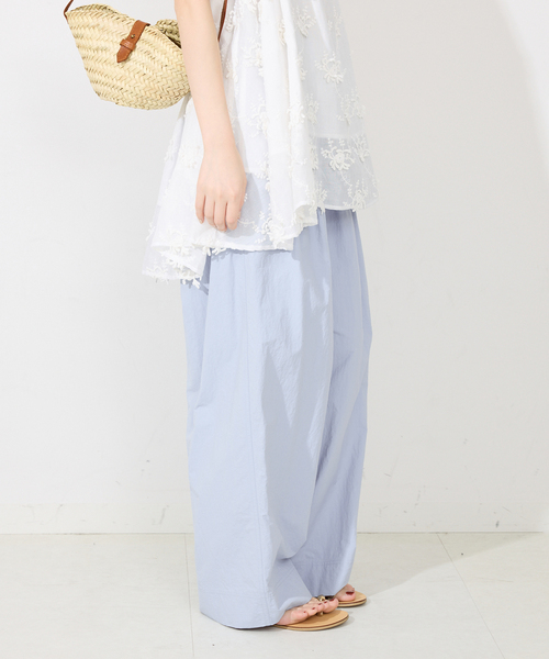 SLOBE IENA(スローブイエナ)の「《WEB限定/追加》撥水タフタタックギャザーイージーパンツ(その他パンツ・レディース・ブラック/アイボリー/サックスブルー・36/38)」の21枚目の写真