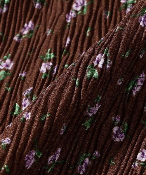 Ray BEAMS（レイビームス）の「フラワー プリント カットアウト ワンピース（ワンピース・レディース・ダークブラウン/ブラック・ONE SIZE）」の9枚目の写真