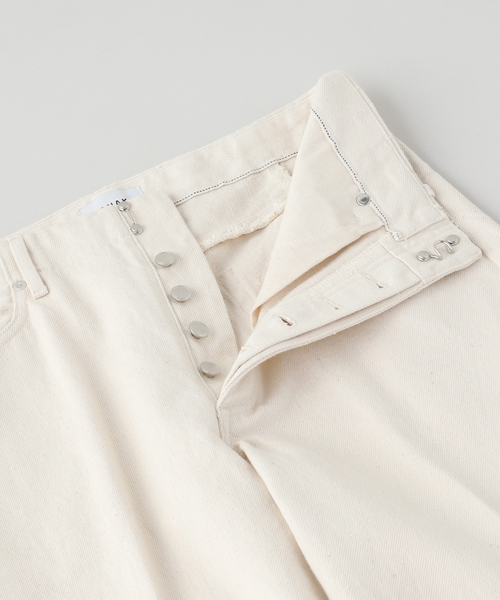 TANAKA（タナカ）の「TANAKA (タナカ) THE JEAN TROUSERS（デニムパンツ・メンズ・ホワイト・31/30/29）」の3枚目の写真