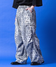 a.p.o.v.（エーピーオービー）の「a.p.o.v. レオパードヴィンテージライクウォッシュドコットンダメージヘムワイドカーゴパンツ（カーゴパンツ）」