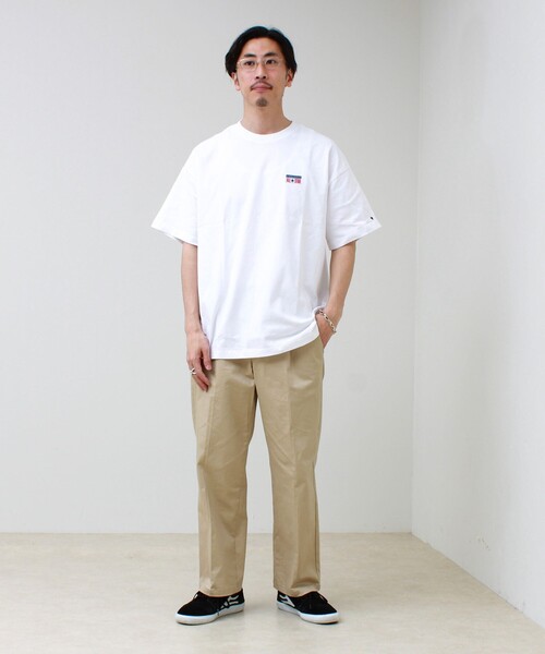 CONVERSE(コンバース)の「【CONVERSE】プレートロゴ 半袖Tシャツ(Tシャツ/カットソー・メンズ・アイボリー/ネイビー/ホワイト/ブラック・L/M)」の22枚目の写真