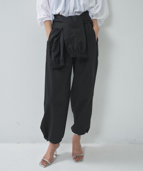 GALLEST（ギャレスト）の「【一部店舗限定】ウエストラップジョガーパンツ（その他パンツ・レディース・ベージュ/オフホワイト/ブラック・38）」の2枚目の写真