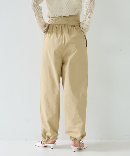 GALLEST（ギャレスト）の「【一部店舗限定】ウエストラップジョガーパンツ（その他パンツ・レディース・ベージュ/オフホワイト/ブラック・38）」の21枚目の写真