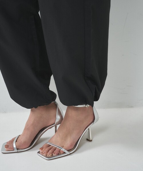 GALLEST（ギャレスト）の「【一部店舗限定】ウエストラップジョガーパンツ（その他パンツ・レディース・ベージュ/オフホワイト/ブラック・38）」の6枚目の写真