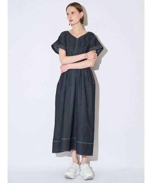 ELENDEEK（エレンディーク）の「ウエストタックワンピース（ワンピース・レディース・ベージュ/インディゴブルー・02/01）」の19枚目の写真