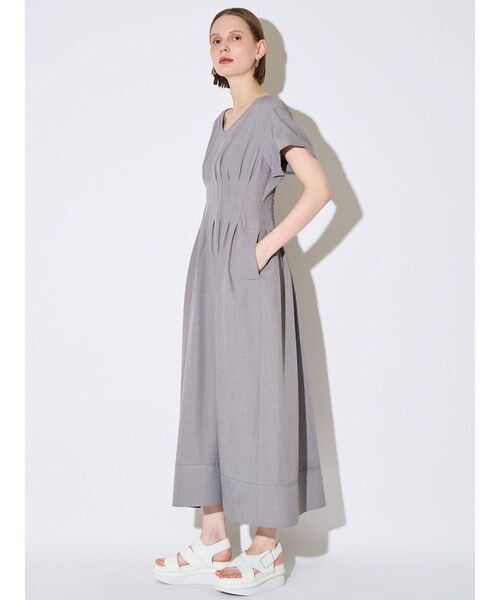 ELENDEEK（エレンディーク）の「ウエストタックワンピース（ワンピース・レディース・ベージュ/インディゴブルー/ブルー・02/01）」の12枚目の写真