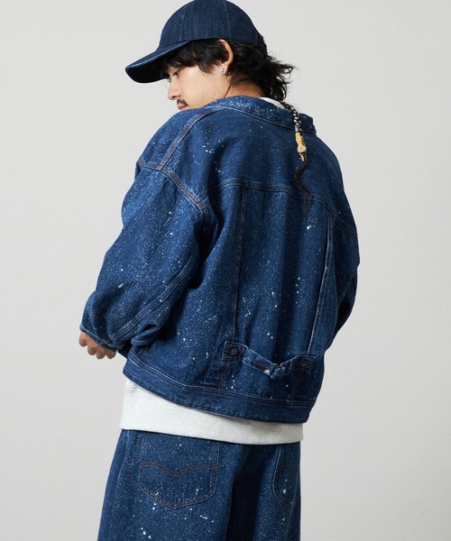 Lee(リー)の「SUPERSIZED ビッグシルエットカウボーイデニムジャケット/ギャラクティックウォッシュ セットアップ対応(デニムジャケット・メンズ・ブルー/ブラック系その他・MEDIUM/SMALL/LARGE)」の17枚目の写真