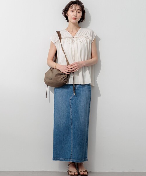23区 L（ニジュウサンクオオキイサイズ）の「シャーリングデザイン シャーリングデザイン 2WAY カットソー（Tシャツ/カットソー・レディース・アイボリー系/ブラック系・44/46）」の10枚目の写真