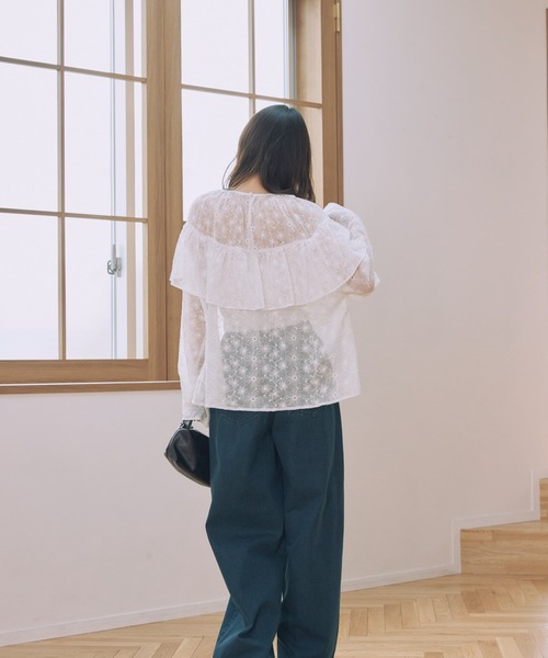 Alumu.(エルム)の「AM650304シアーレースフリルブラウス(シャツ/ブラウス・レディース・オフホワイト・FREE)」の15枚目の写真
