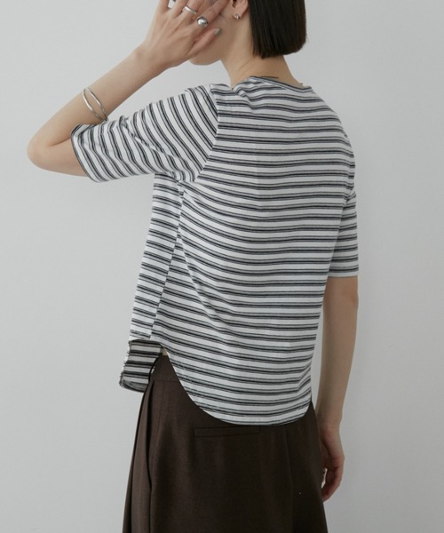 Aunt Marie's(アントマリーズ)の「マルチボーダースナップボタンTシャツ(Tシャツ/カットソー・レディース・ホワイト/グレー/ブラック・FREE)」の21枚目の写真